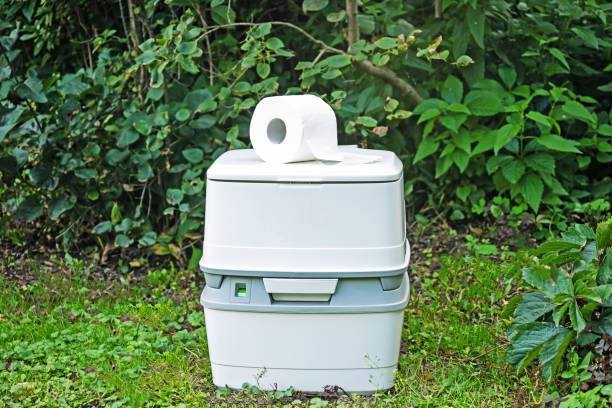 Affordable portable toilet rental in Hampshire, IL
